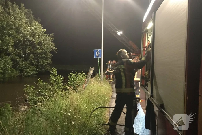 Zoekactie na aantreffen van een scooter in de sloot