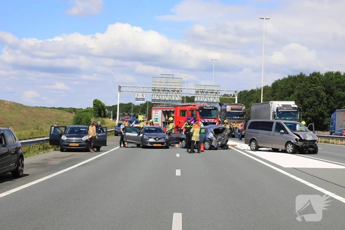 Flinke schade na kop-staart aanrijding