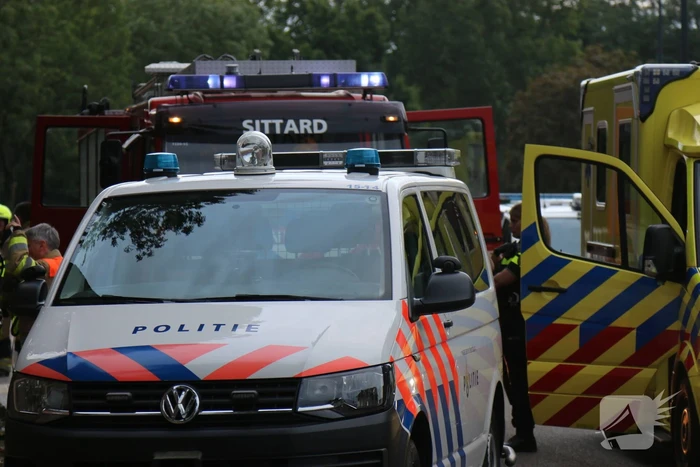 Bewoner laat brandweer niet binnen bij brand