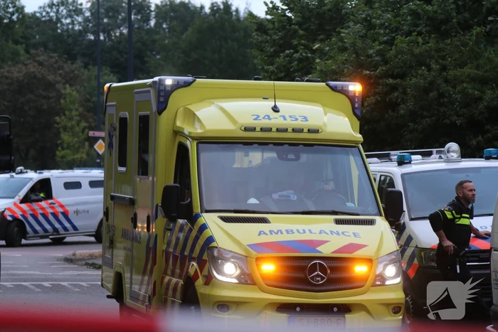 Bewoner laat brandweer niet binnen bij brand