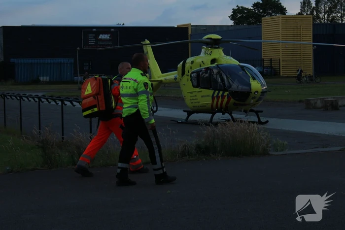 Persoon zwaargewond na incident op speelveld