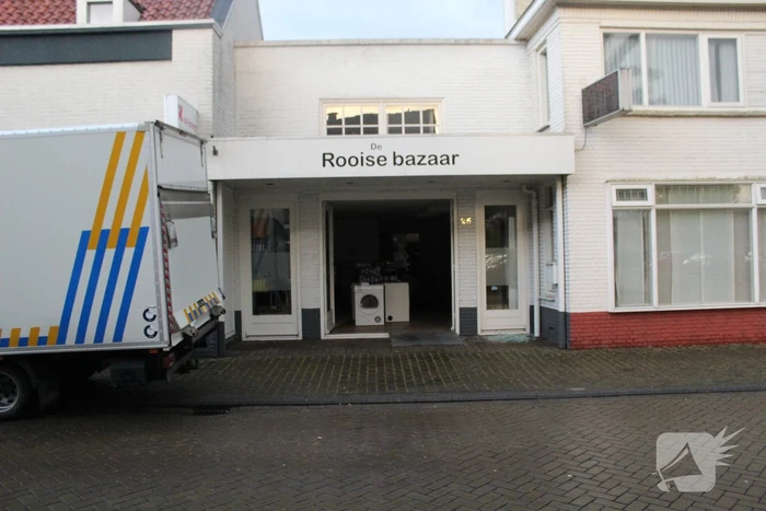 Hennepkwekerij gevonden in winkelpand