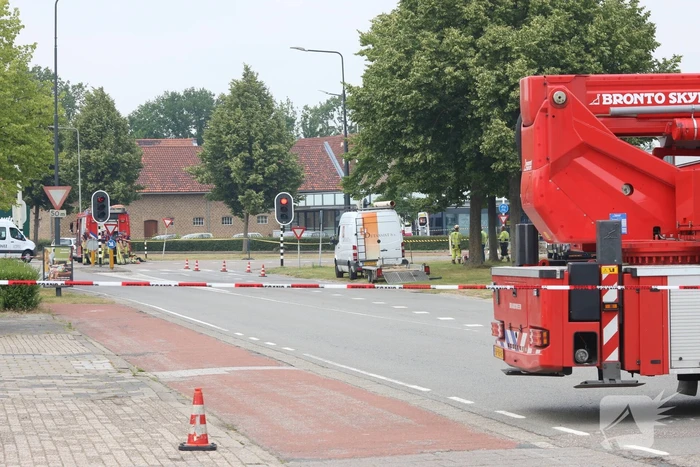Doorgaande weg afgesloten door gaslekkage