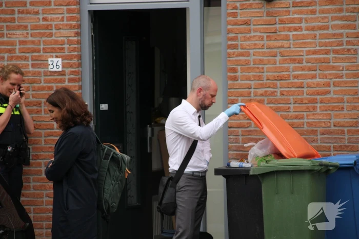 Meerdere personen aangehouden bij inval in woning door arrestatieteam
