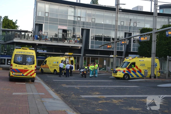 Twee gewonden bij steekpartij op busstation