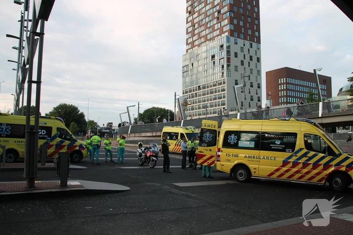 Twee gewonden bij steekpartij op busstation
