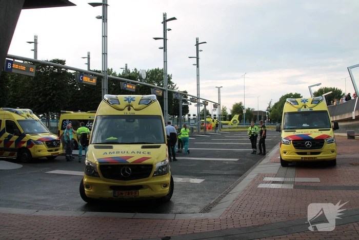 Twee gewonden bij steekpartij op busstation