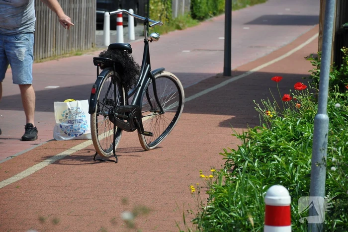 Fietsster aangereden door scooter