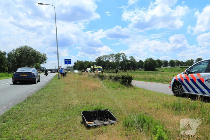 Persoon zwaargewond bij ongeval met motor