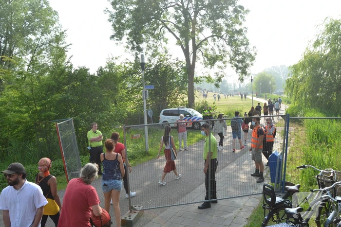 Ingangen afgesloten en aanhouding bij demonstratie Black Lives Matters op De Bult