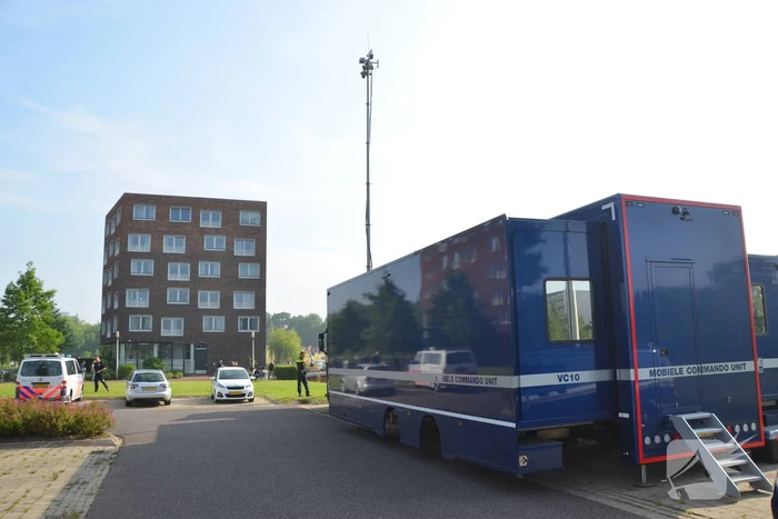 Ingangen afgesloten en aanhouding bij demonstratie Black Lives Matters op De Bult