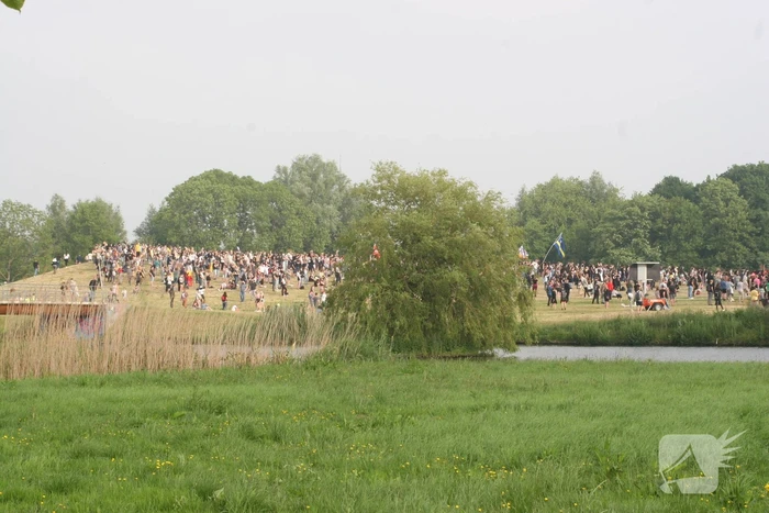 Ingangen afgesloten en aanhouding bij demonstratie Black Lives Matters op De Bult