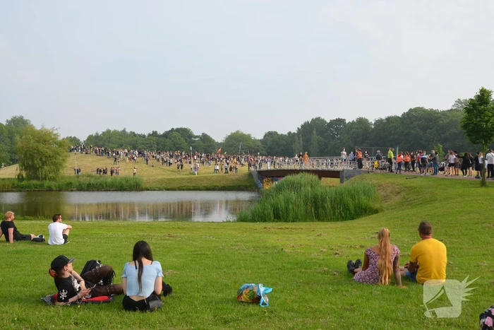 Ingangen afgesloten en aanhouding bij demonstratie Black Lives Matters op De Bult
