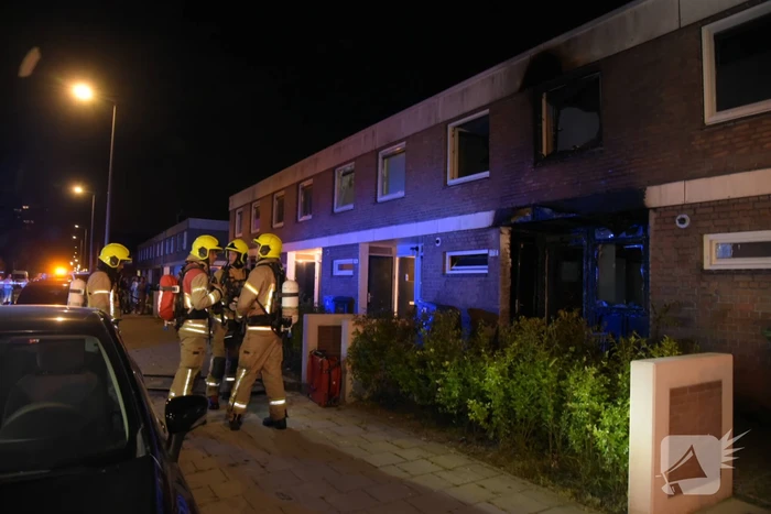 Woning verwoest door flinke brand