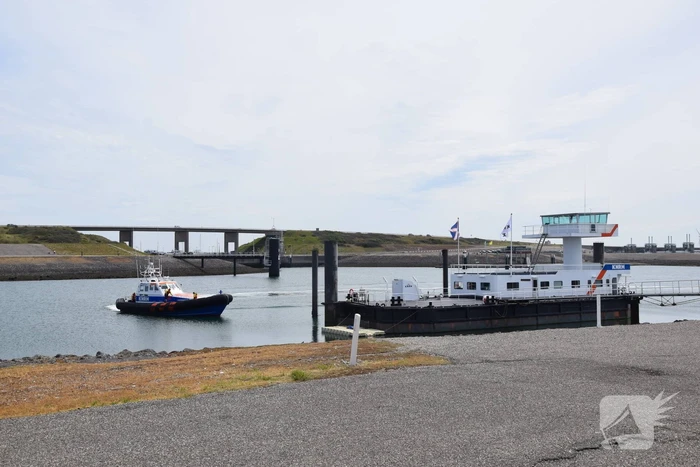 KNRM haalt gewonde van vissersboot