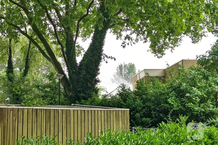 Zwaar gewonde bij heftige brand in woning