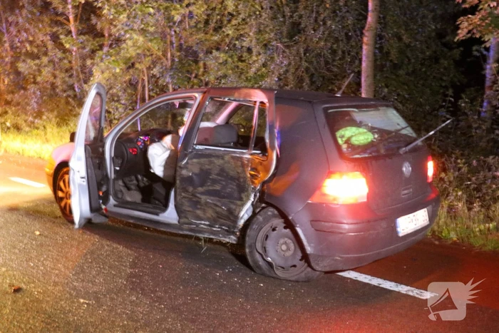Personenauto total loss na eenzijdige botsing