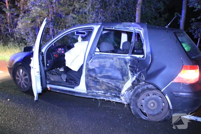 Personenauto total loss na eenzijdige botsing