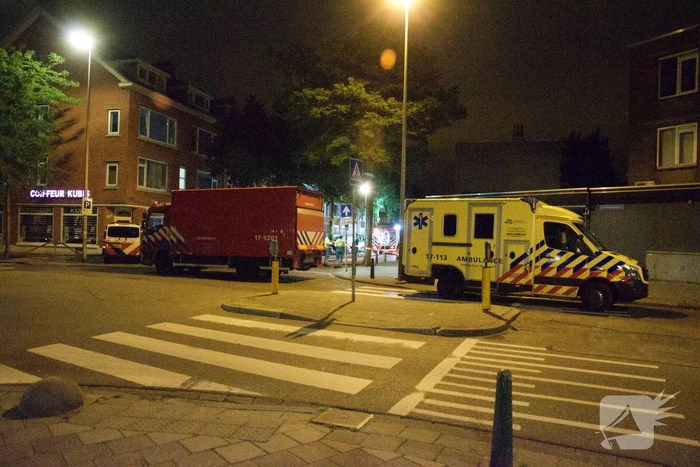 Negen personen uit brandende woning gehaald