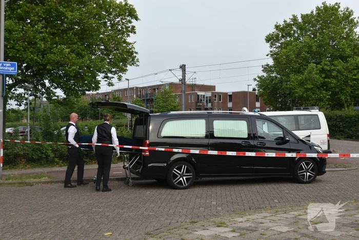 Te water geraakte persoon overleden in Prins Alexander