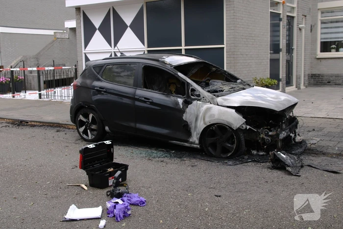 Technische recherche onderzoekt autobrand