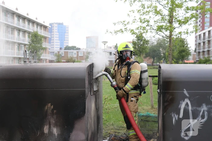 Veel rook door brand in bovengrondse container