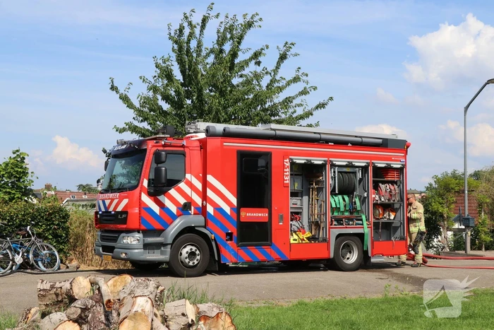 Gewonden bij brand in keuken van woning