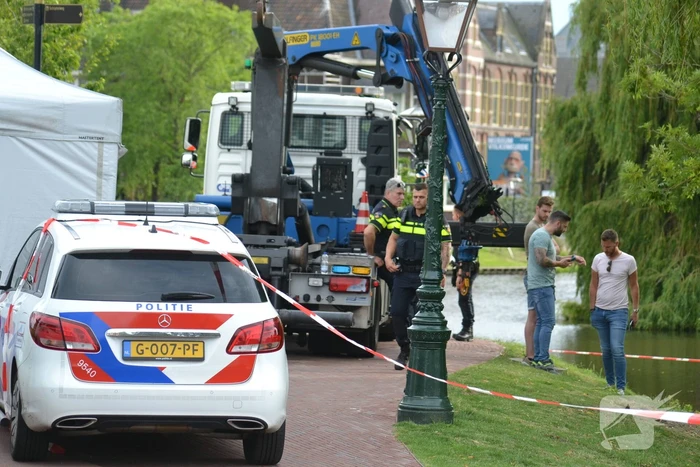 Lichaam aangetroffen in sloot