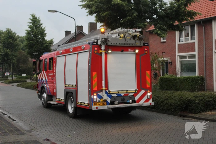 Huiskamer loopt vol met water