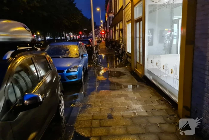 Water stroomt woning binnen