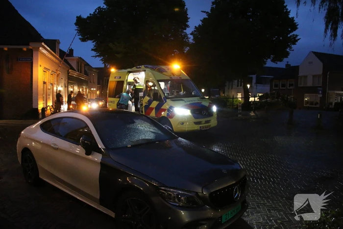 Fietsster gewond na aanrijding met auto