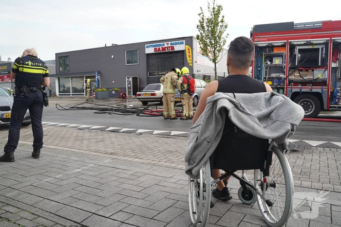 Grote brand in autobedrijf