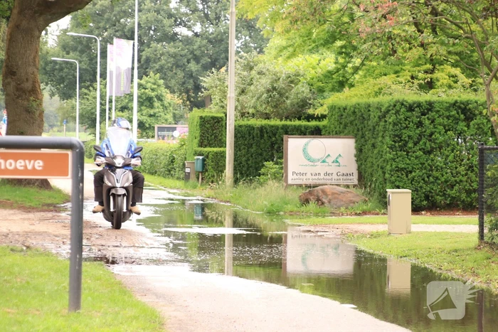 Gevaarlijke situatie door waterleidingbreuk