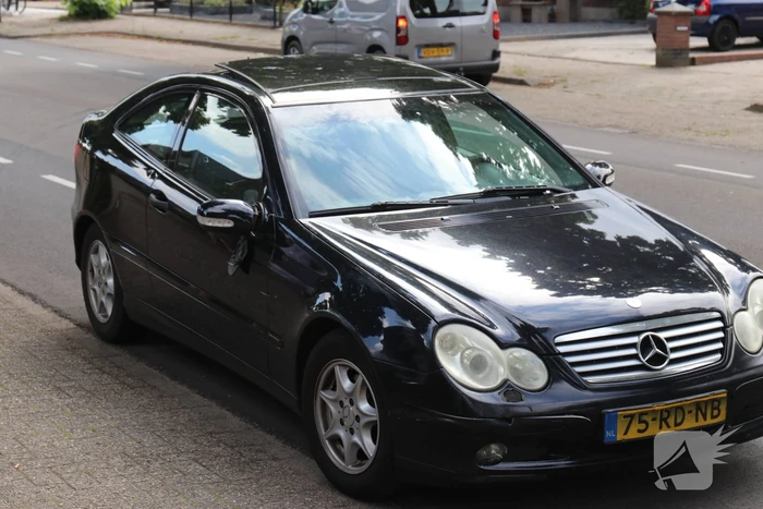 Kind op fiets gewond na aanrijding met auto