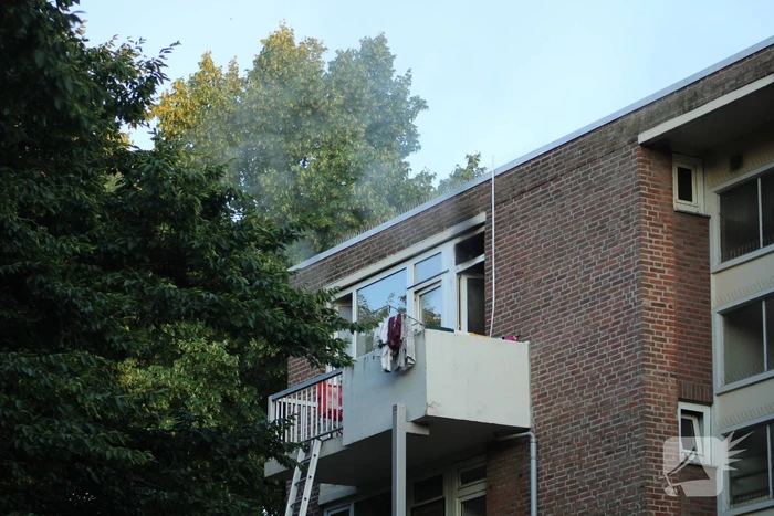 Meerdere woningen ontruimd na keukenbrand