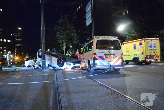 Meerdere gewonden na botsing tussen politieauto en auto