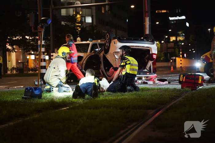 Meerdere gewonden na botsing tussen politieauto en auto