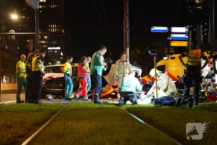 Meerdere gewonden na botsing tussen politieauto en auto