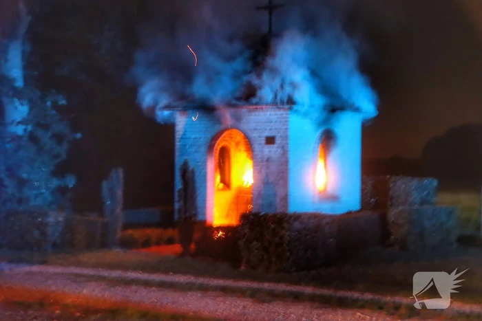 Kapel volledig uitgebrand