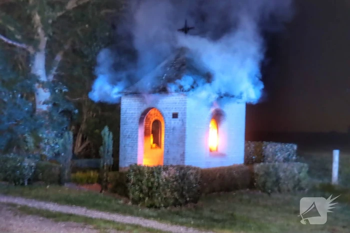 Kapel volledig uitgebrand