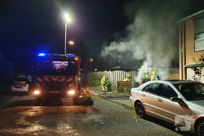 Auto verwoest door brand