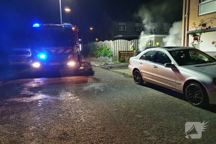 Auto verwoest door brand