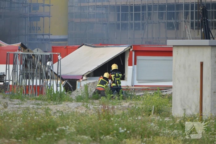 Enorme knal na brand op bouwplaats