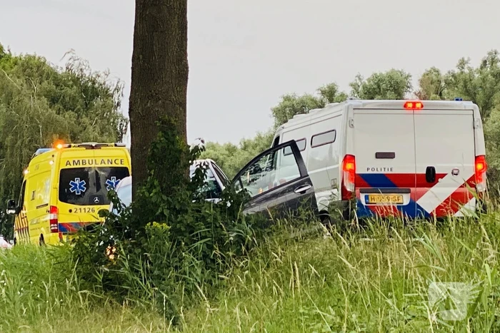 Vrouw gewond bij ongeval op Rijksweg
