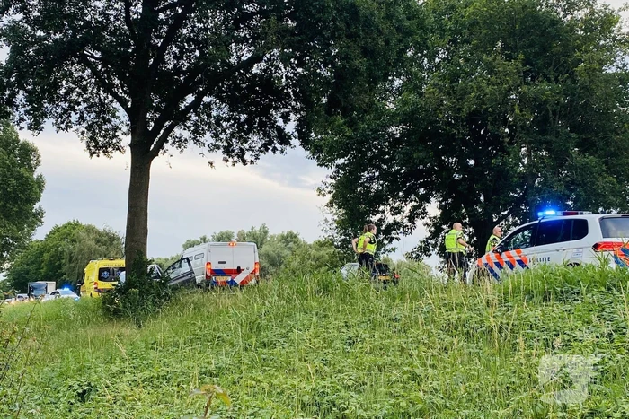 Vrouw gewond bij ongeval op Rijksweg