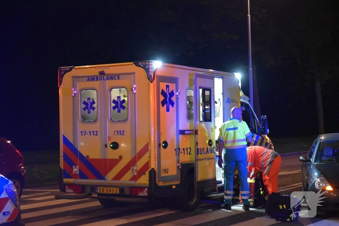 Persoon gewond na aanrijding met motor