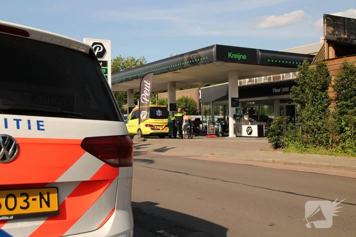 Fietsster gewond na aanrijding met auto