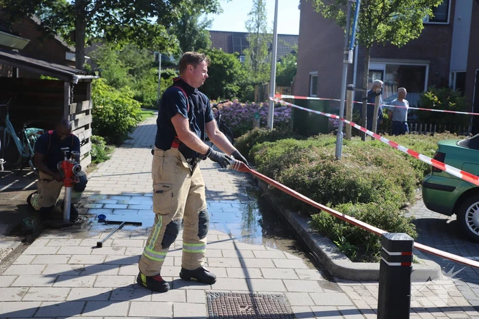 Brandweer druk met grote woningbrand