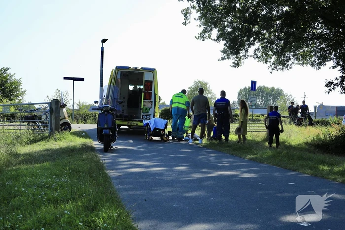 Twee scooterrijders gewond na botsing