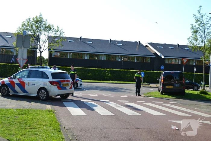 Wielrenner gewond door botsing met busje